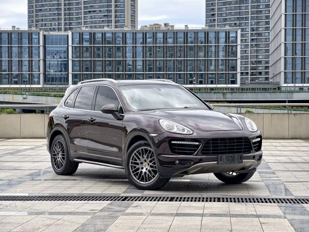 Porsche Cayenne 2014 — фото 3