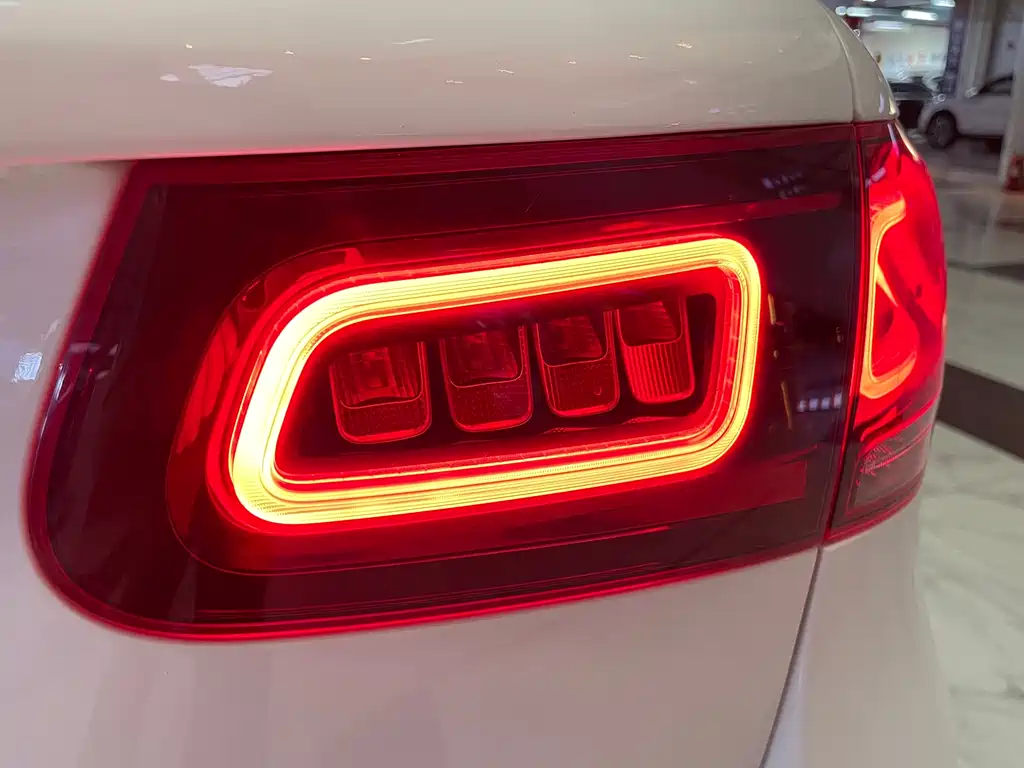 Mercedes-Benz GLC 2021 — фото 17
