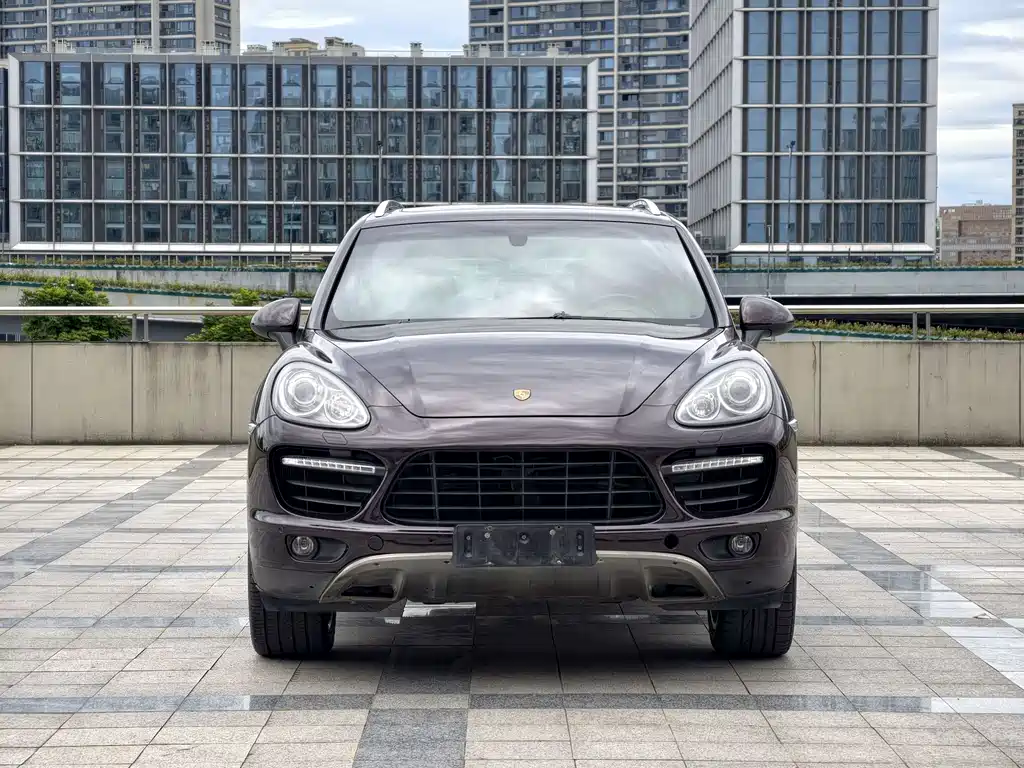 Porsche Cayenne 2014 — фото 2