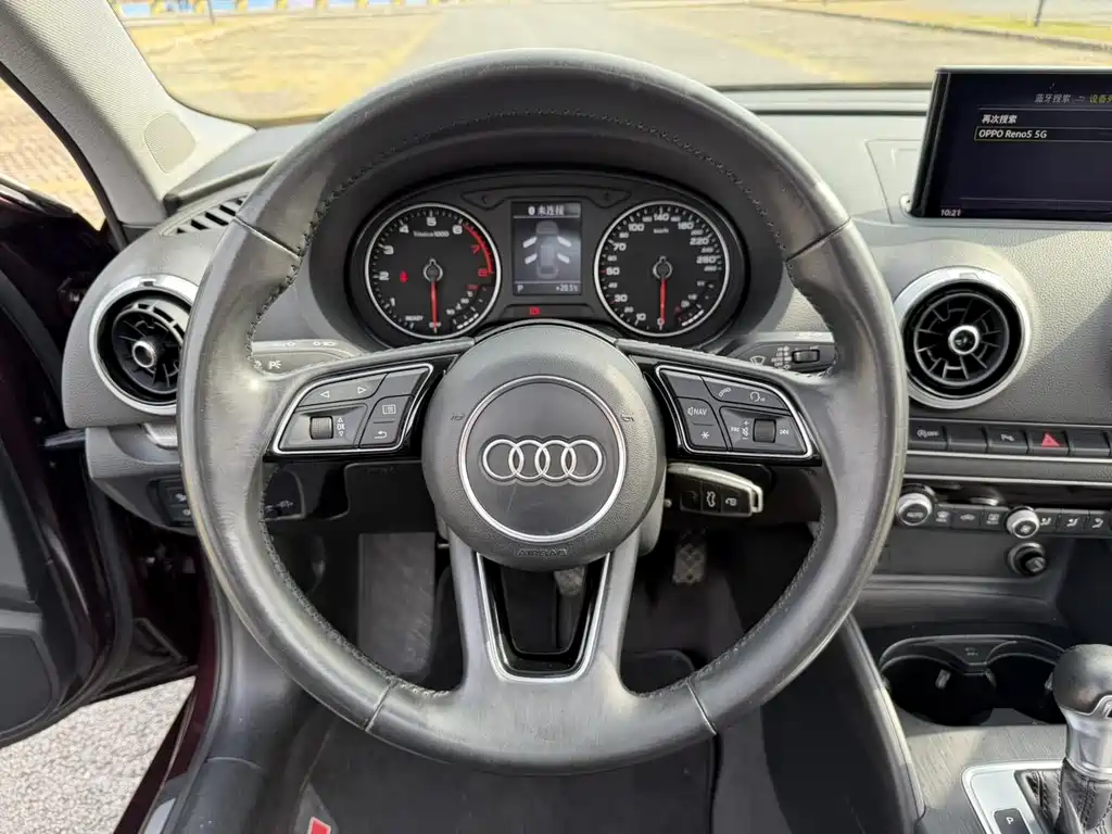 Audi A3 2018 — фото 19