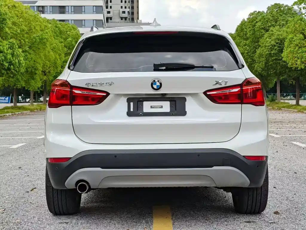 BMW X1 2017 — фото 8