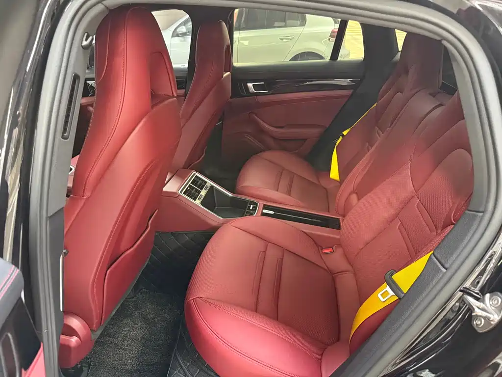 Porsche Panamera 2017 — фото 10