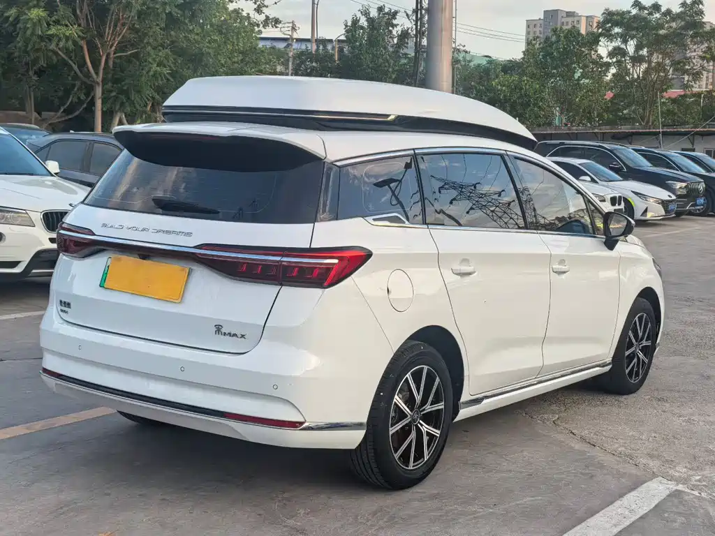 BYD MAX New Energy 2022 — фото 3