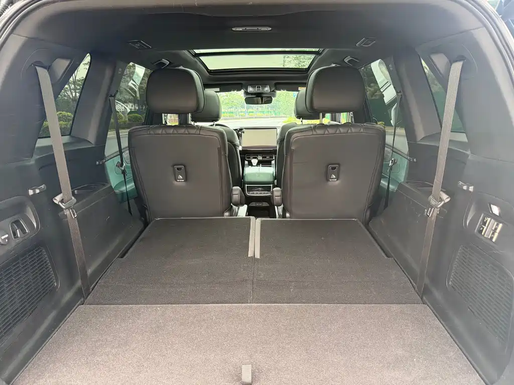 GAC Motor Trumpchi GS8 2023 — фото 21