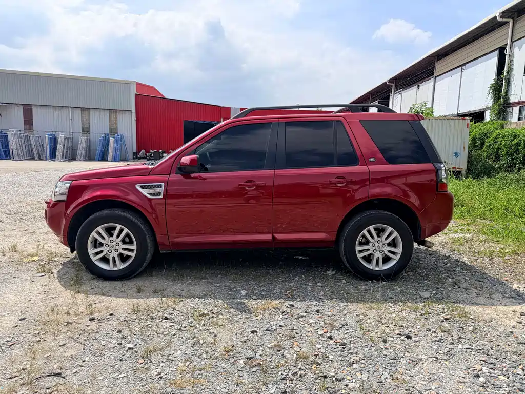 Land Rover Freelander 2 2014 — фото 4