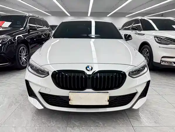 BMW 1 Series 2023