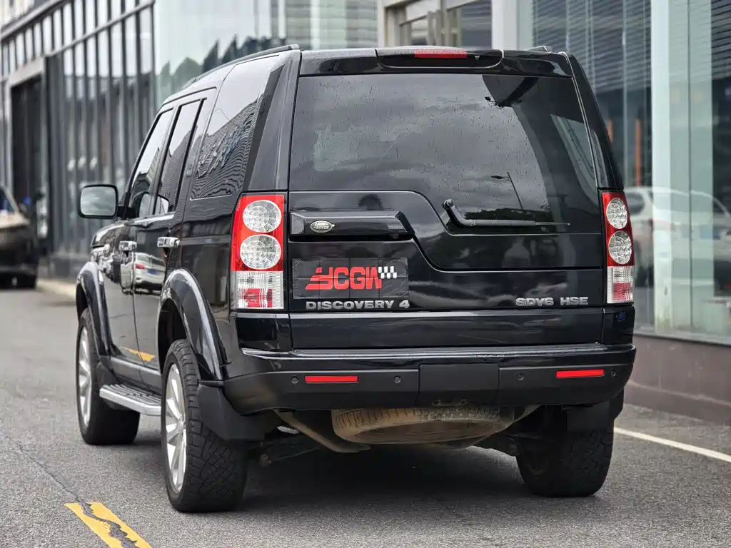 Land Rover Discovery 2013 — фото 11