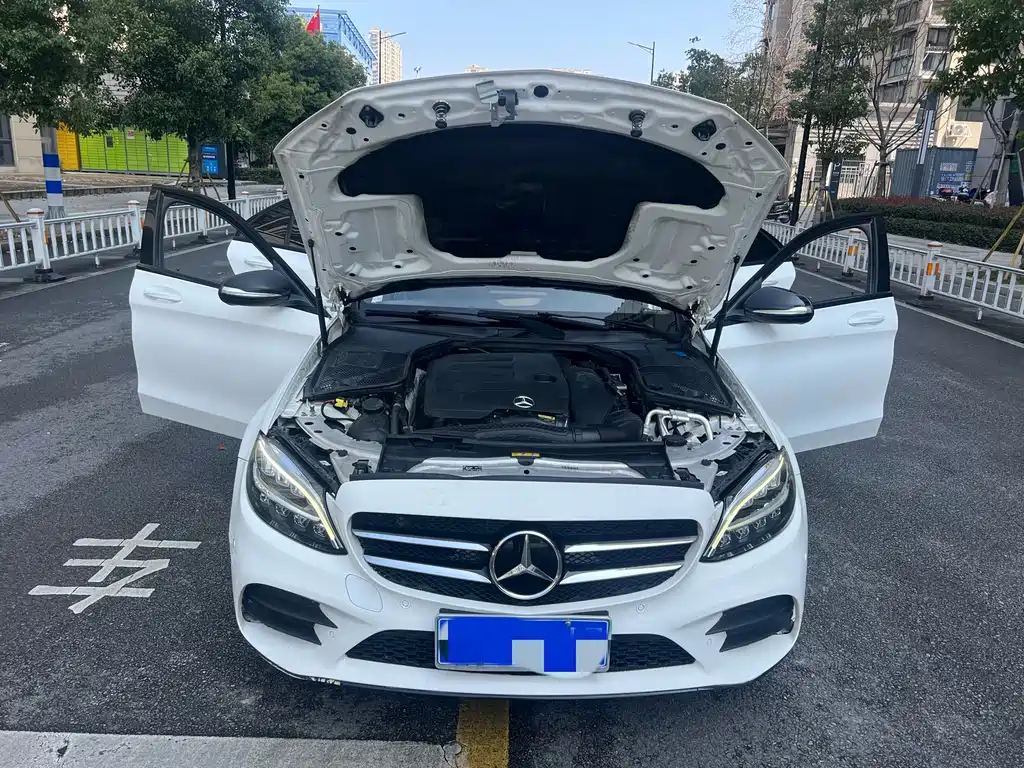 Mercedes-Benz C-Class 2019 — фото 8