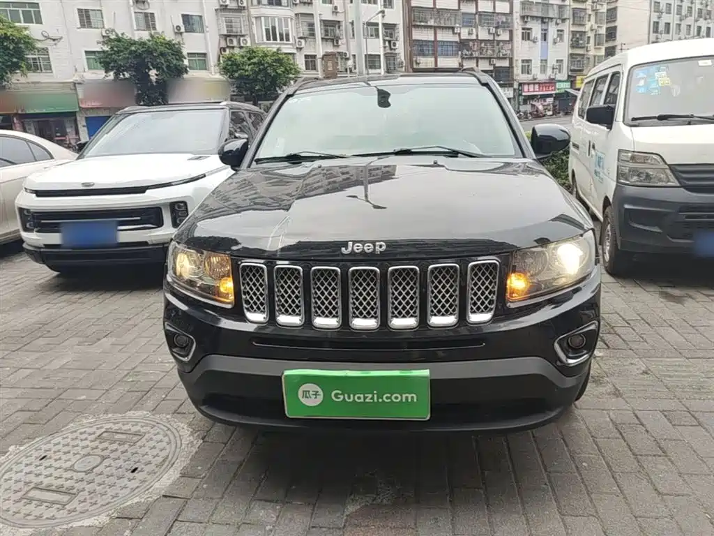 Jeep Compass 2014 — фото 3