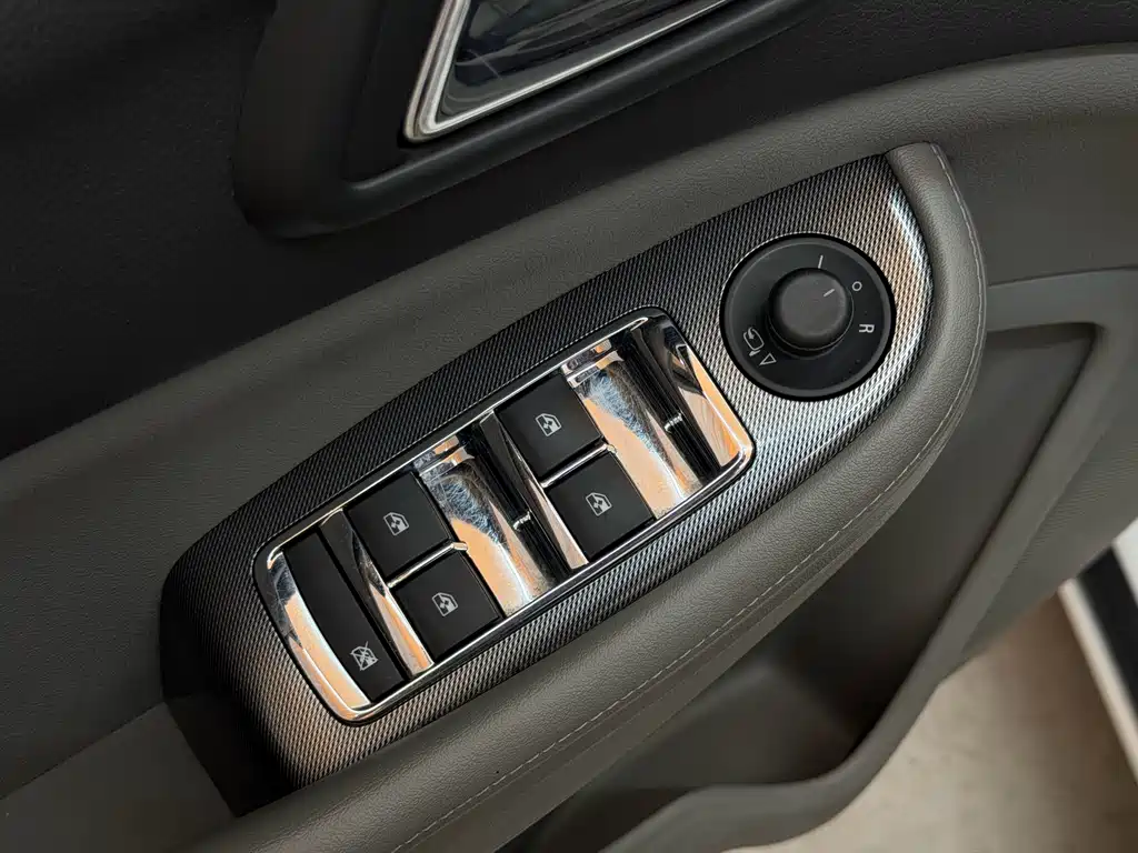Chevrolet Malibu 2015 — фото 9