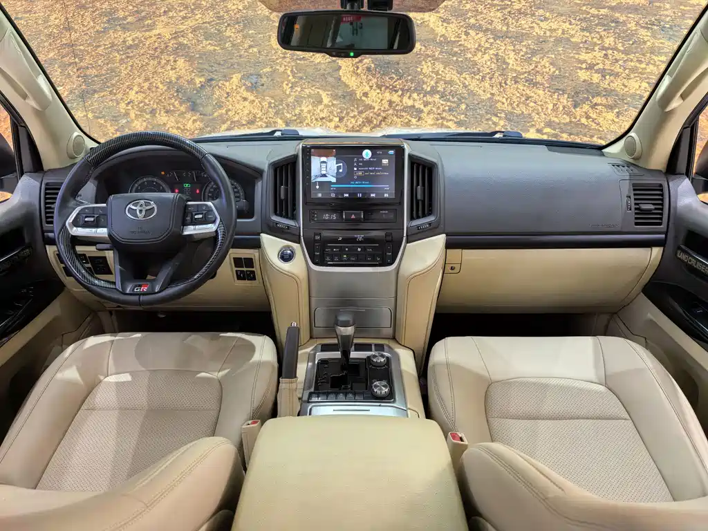 Toyota Land Cruiser 2017 — фото 16