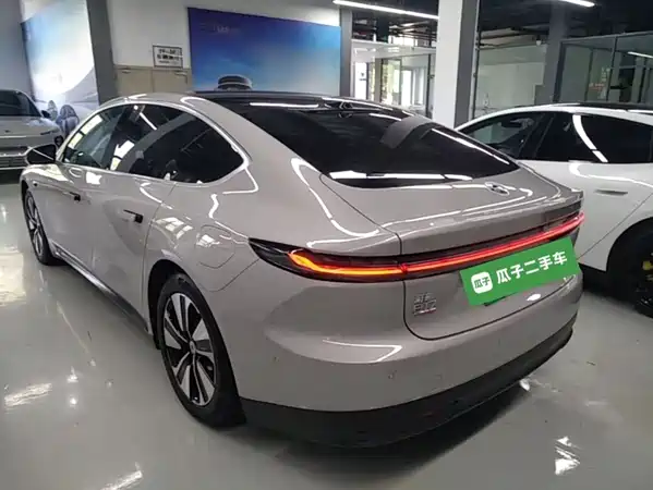 NIO ET7 2023