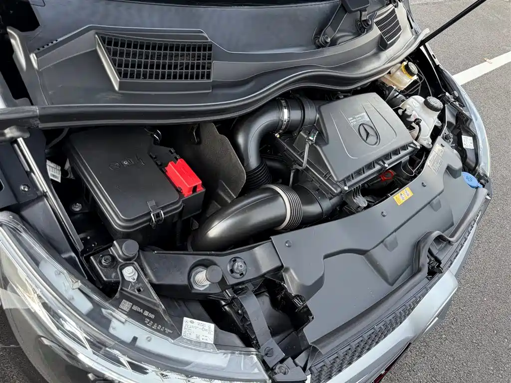 Mercedes-Benz V-Class 2023 — фото 13
