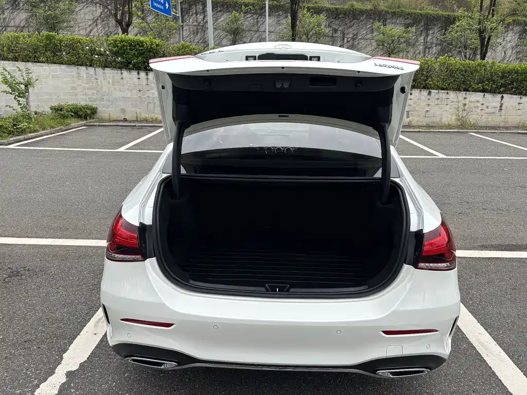 Mercedes-Benz A-Class 2023 — фото 15