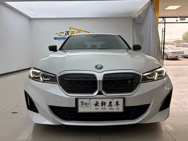 BMW i3 2024