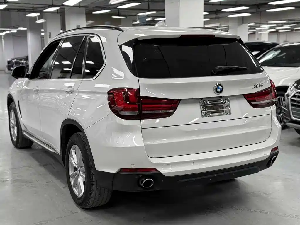 BMW X5 2015 — фото 12