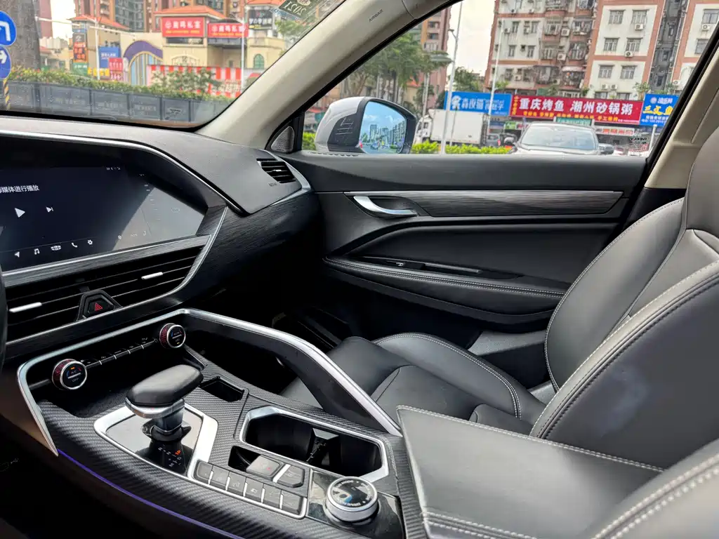 Geely Xingyue 2020 — фото 10