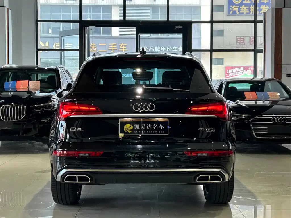 Audi Q5L 2022 — фото 27