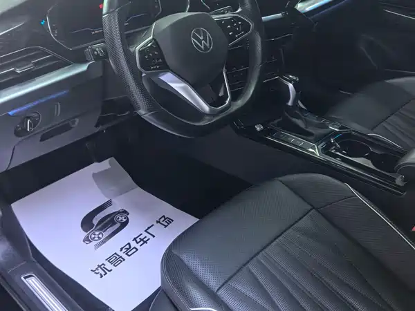 Volkswagen Passat 2022