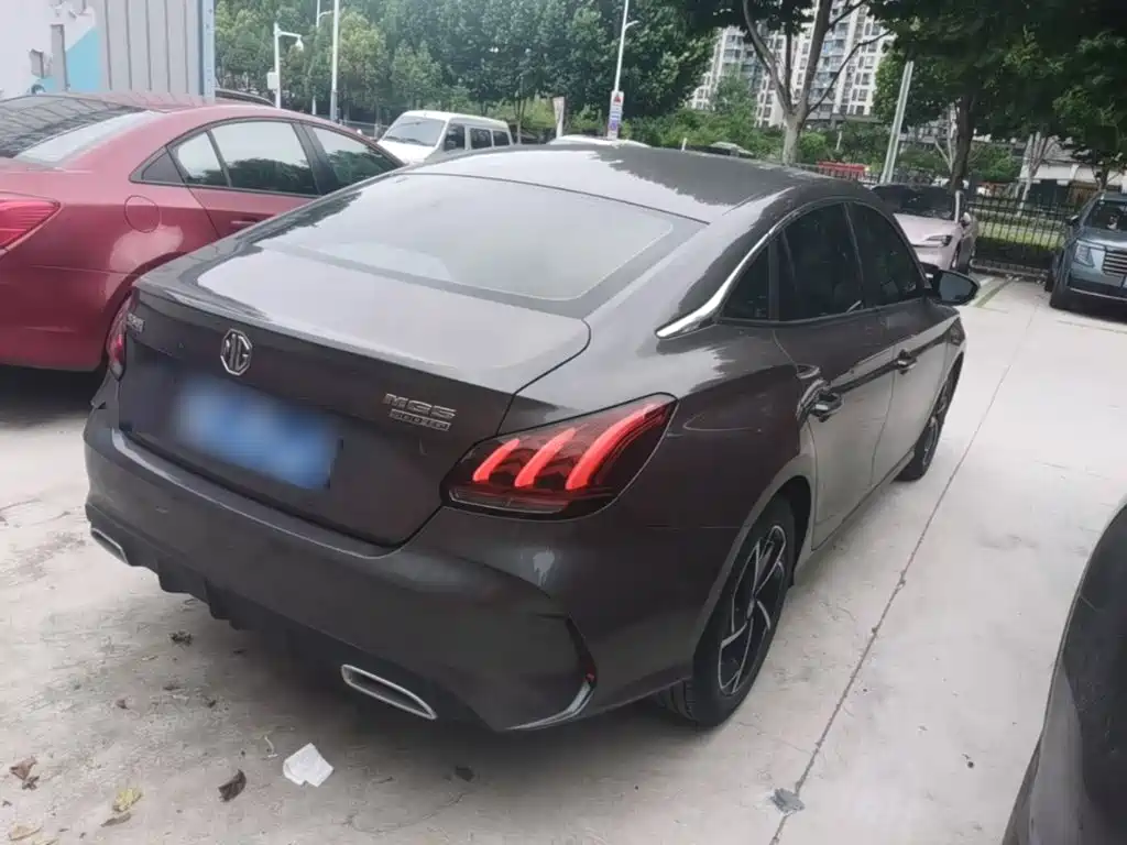 MG MG5 2021