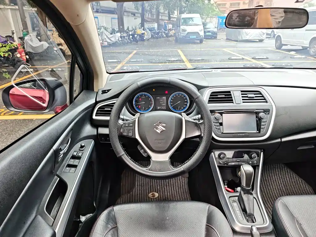 Suzuki S-Cross 2015 — фото 18