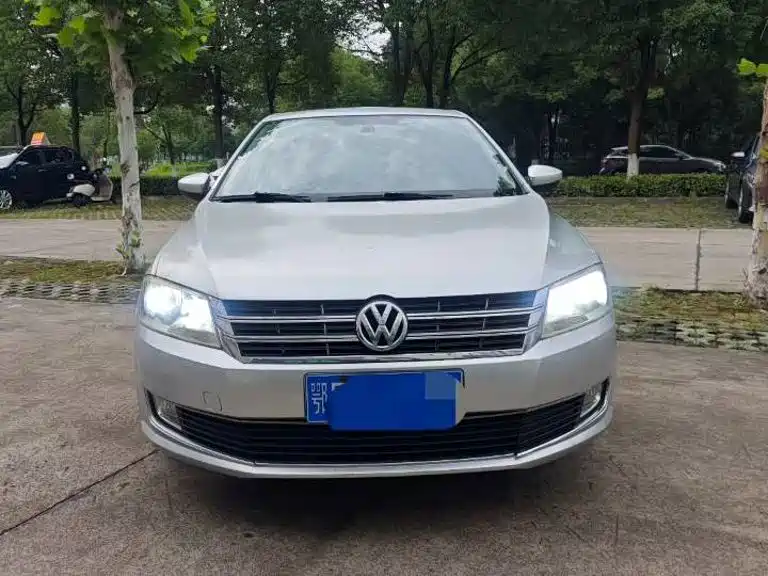 Volkswagen Lavida 2013