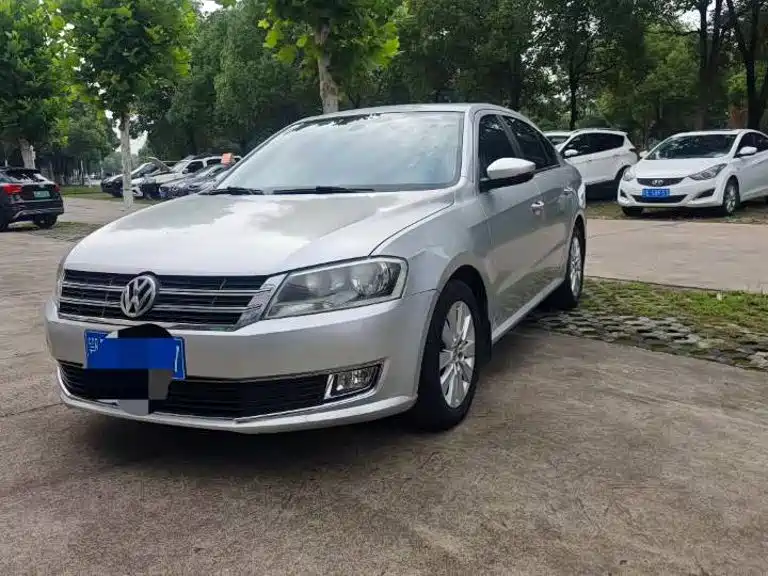 Volkswagen Lavida 2013