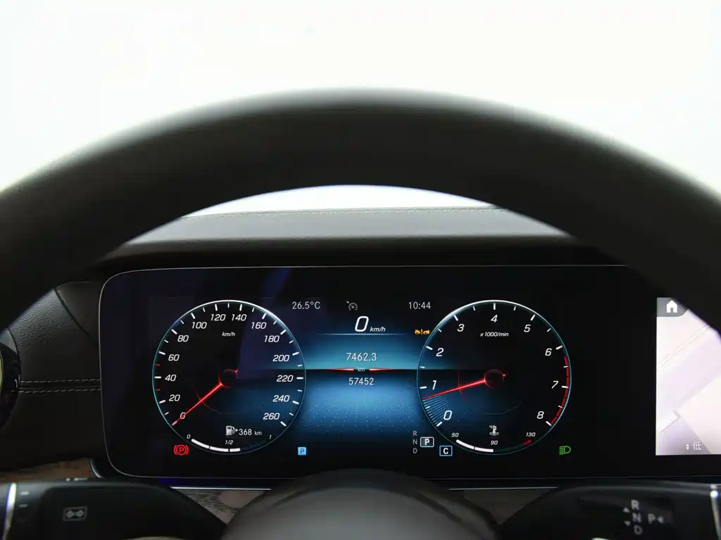 Mercedes-Benz E-Class 2023 — фото 11