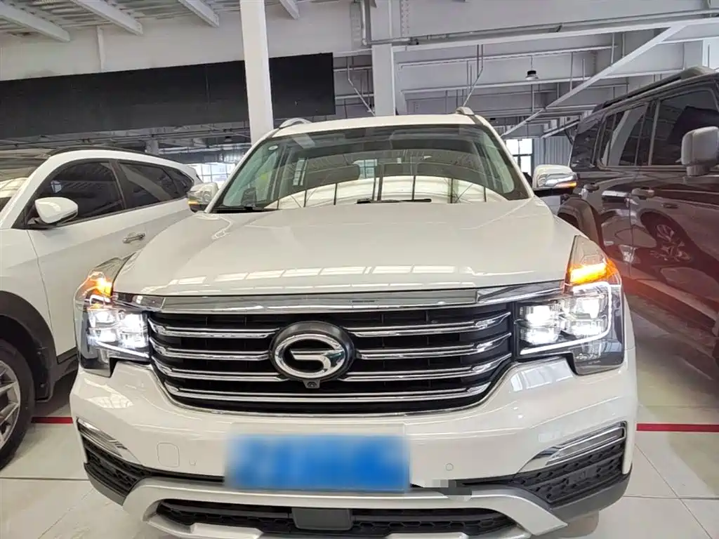 GAC Motor Trumpchi GS8 2018 — фото 3