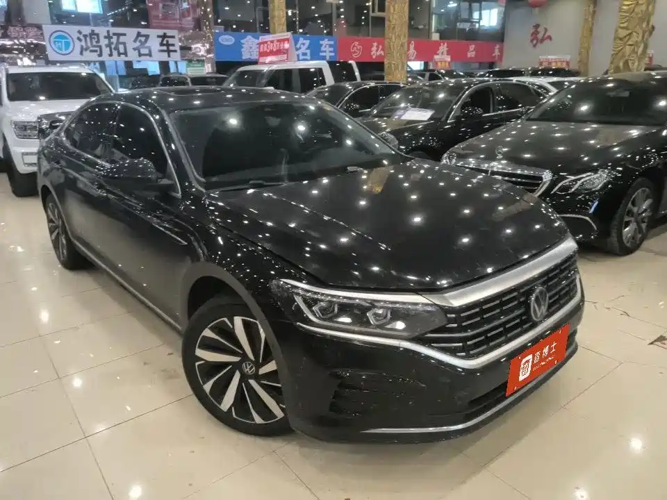 Volkswagen Passat 2023