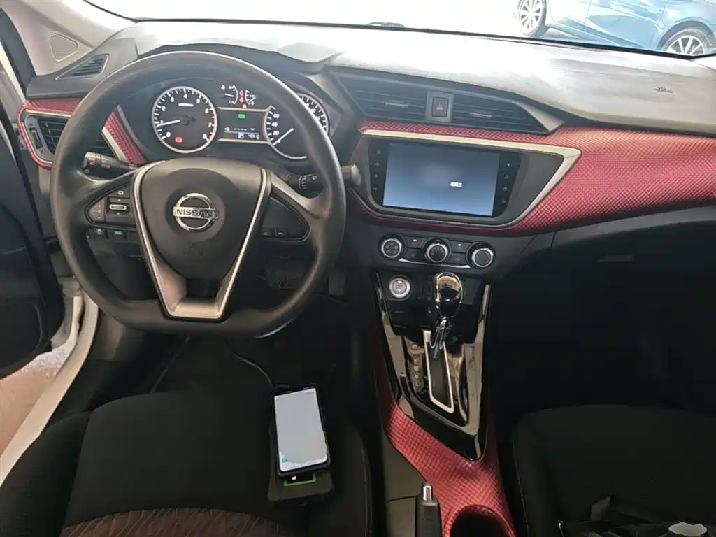 Nissan Bluebird 2019 — фото 10