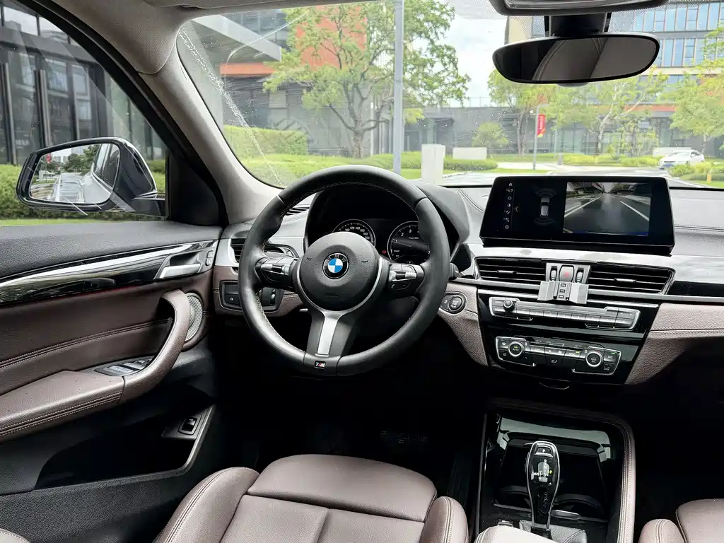 BMW X2 2023 — фото 12
