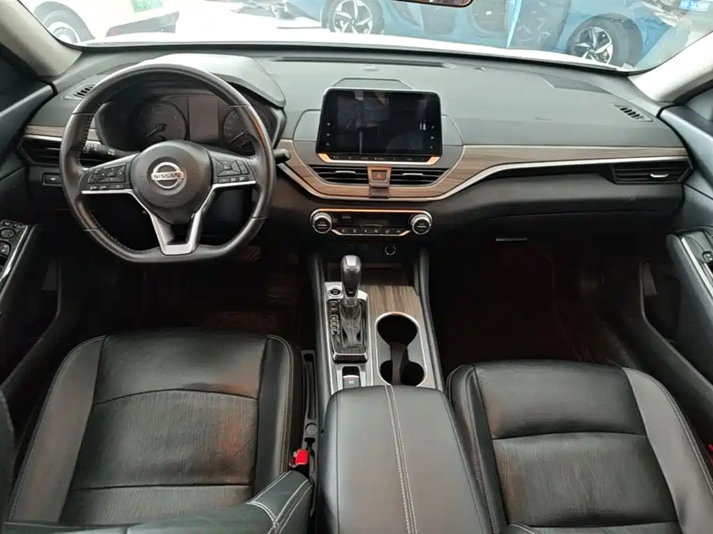 Nissan Teana 2022 — фото 10