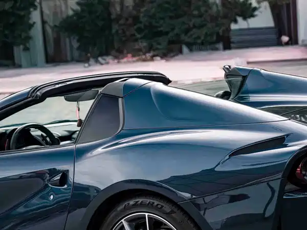 Ferrari 812 2023