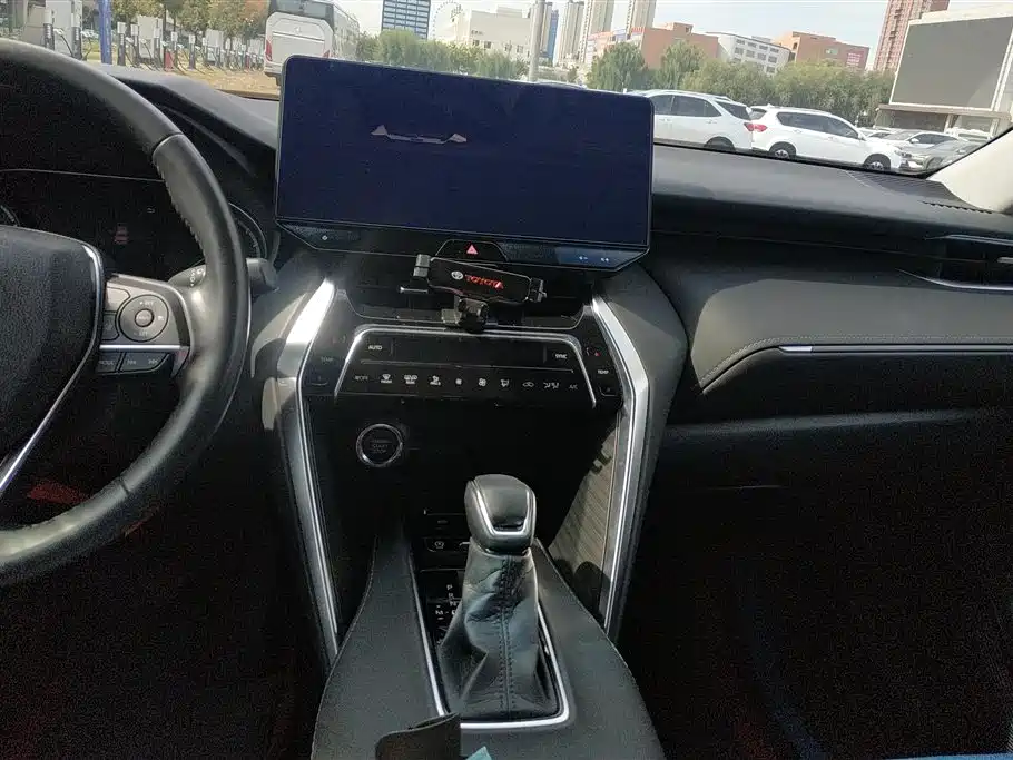 Toyota Harrier 2022 — фото 13