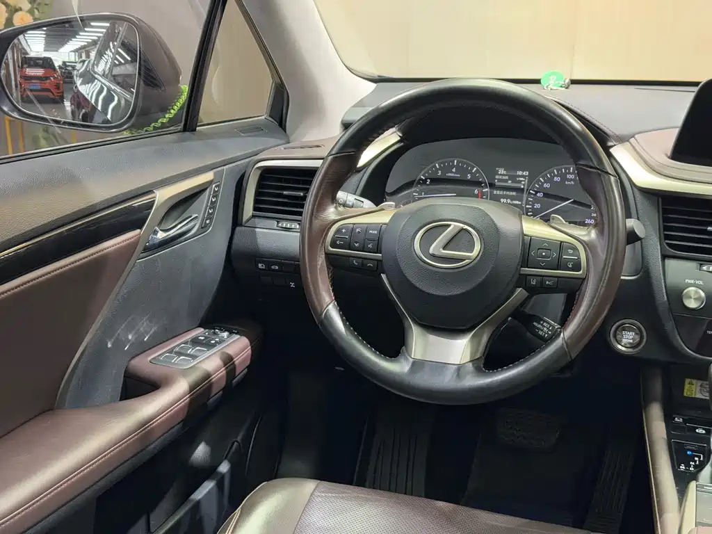 Lexus RX 2020 — фото 17