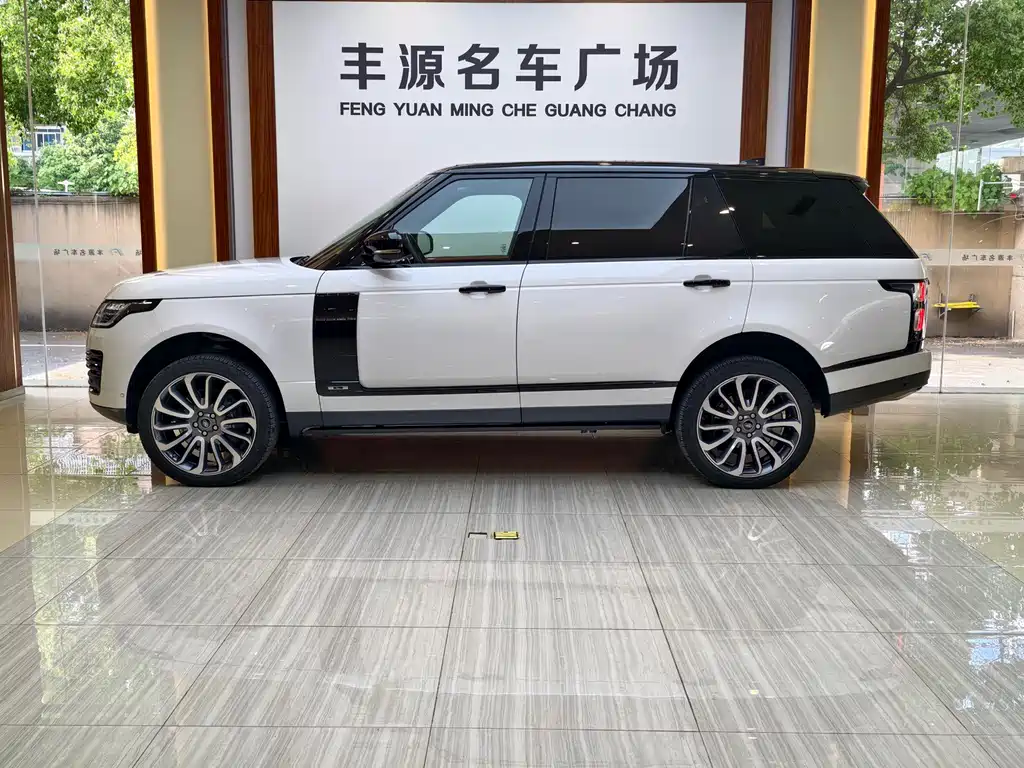 Land Rover Range Rover 2022 — фото 23