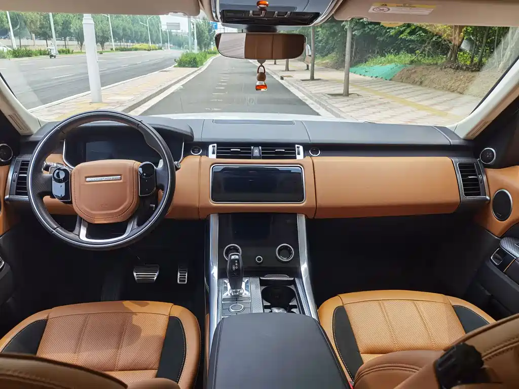 Land Rover Range Rover Sport 2018 — фото 8
