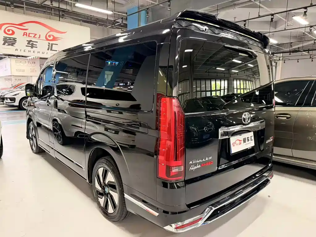 Toyota Alphard 2025 — фото 21