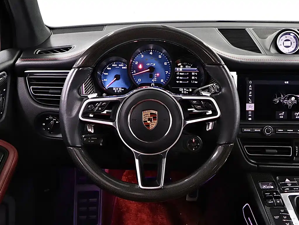 Porsche Macan 2020 — фото 10