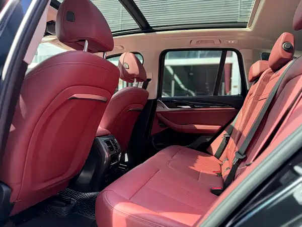 BMW iX3 2023