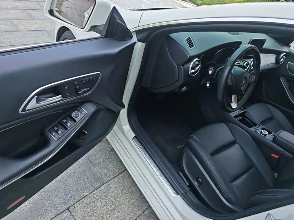 Mercedes-Benz CLA 2016 — фото 16