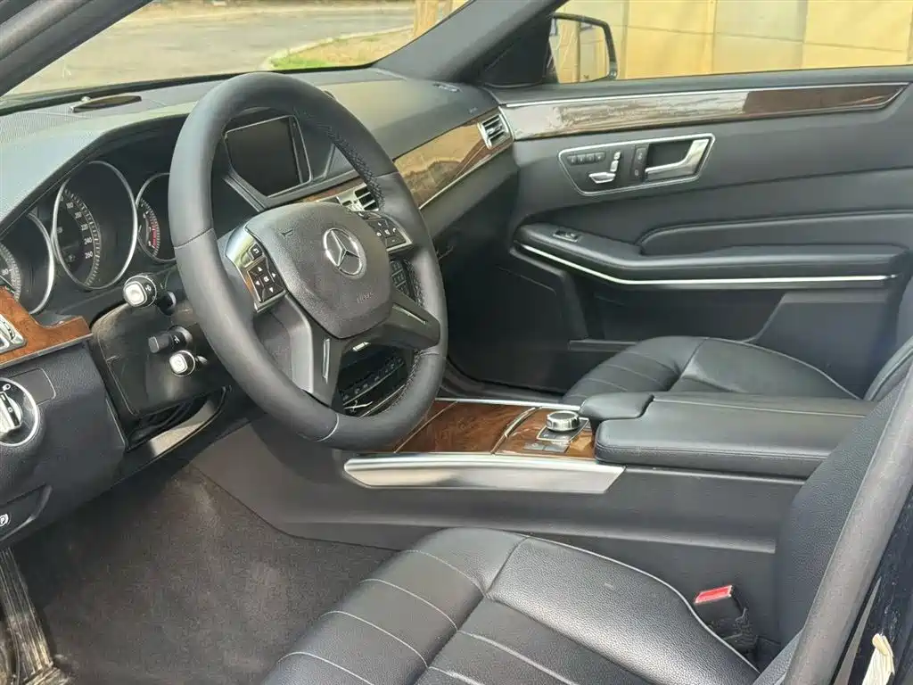 Mercedes-Benz E-Class 2015 — фото 5