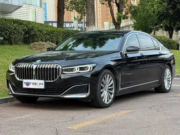 BMW 7 Series 2021