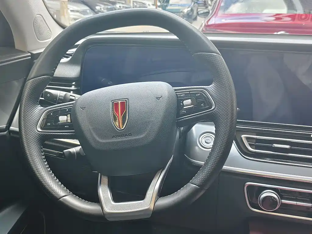 Hongqi HS5 2024