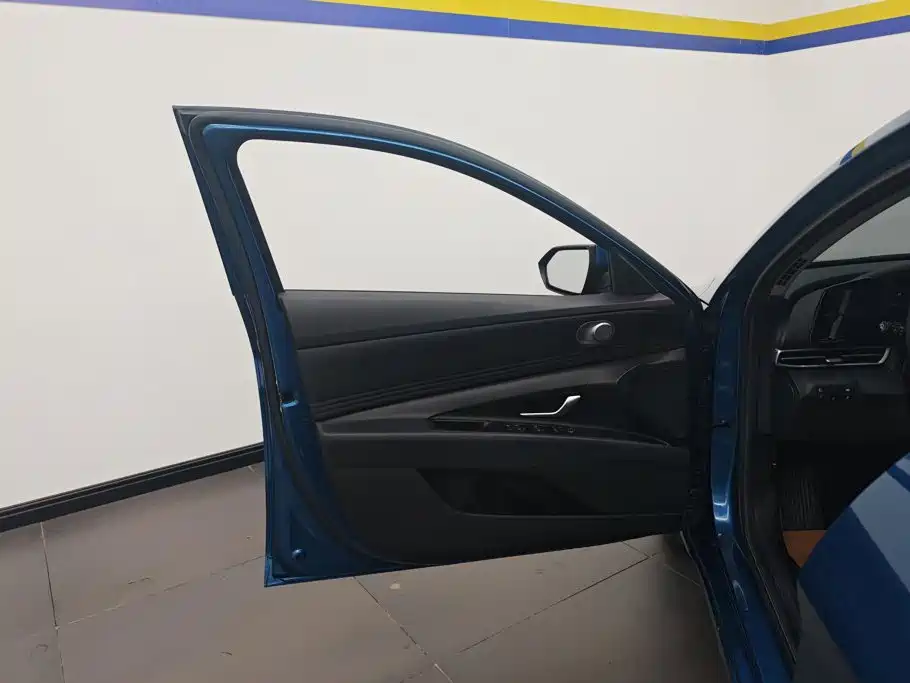 Hyundai Elantra 2020