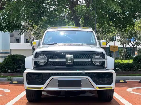 Tank 300 2022