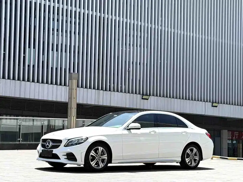 Mercedes-Benz C-Class 2018