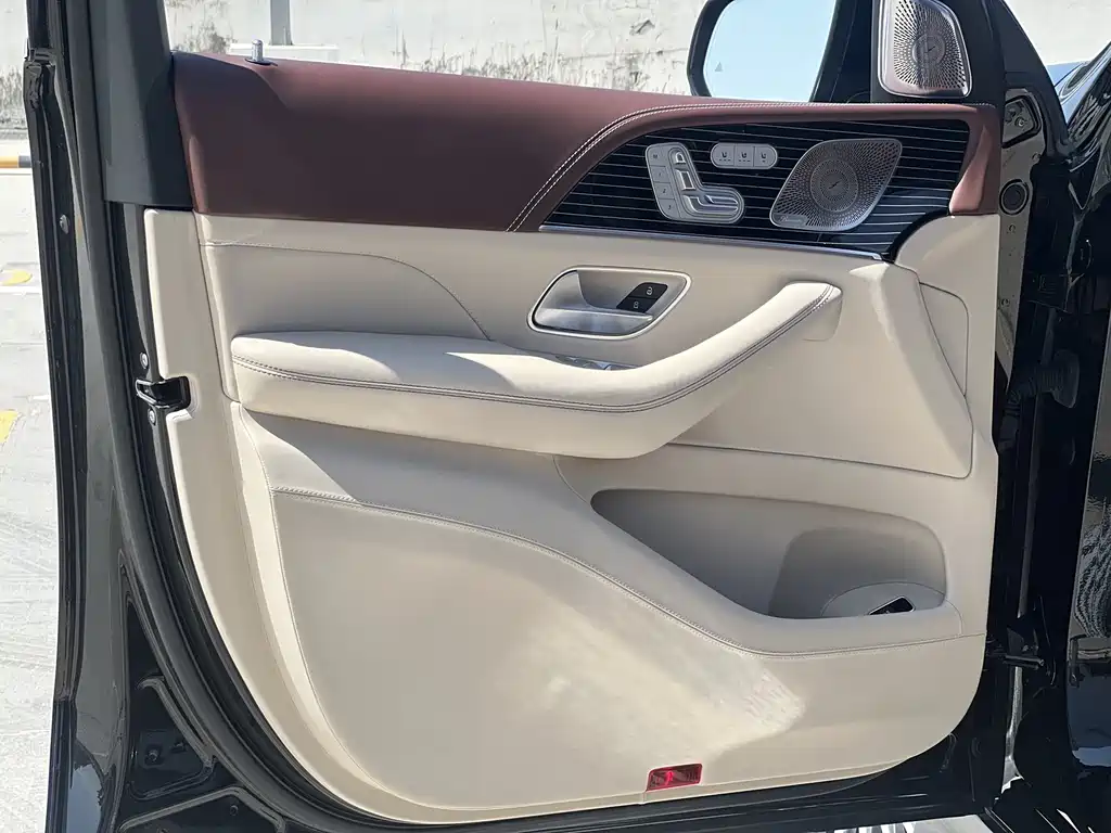 Mercedes-Benz GLS 2023 — фото 17