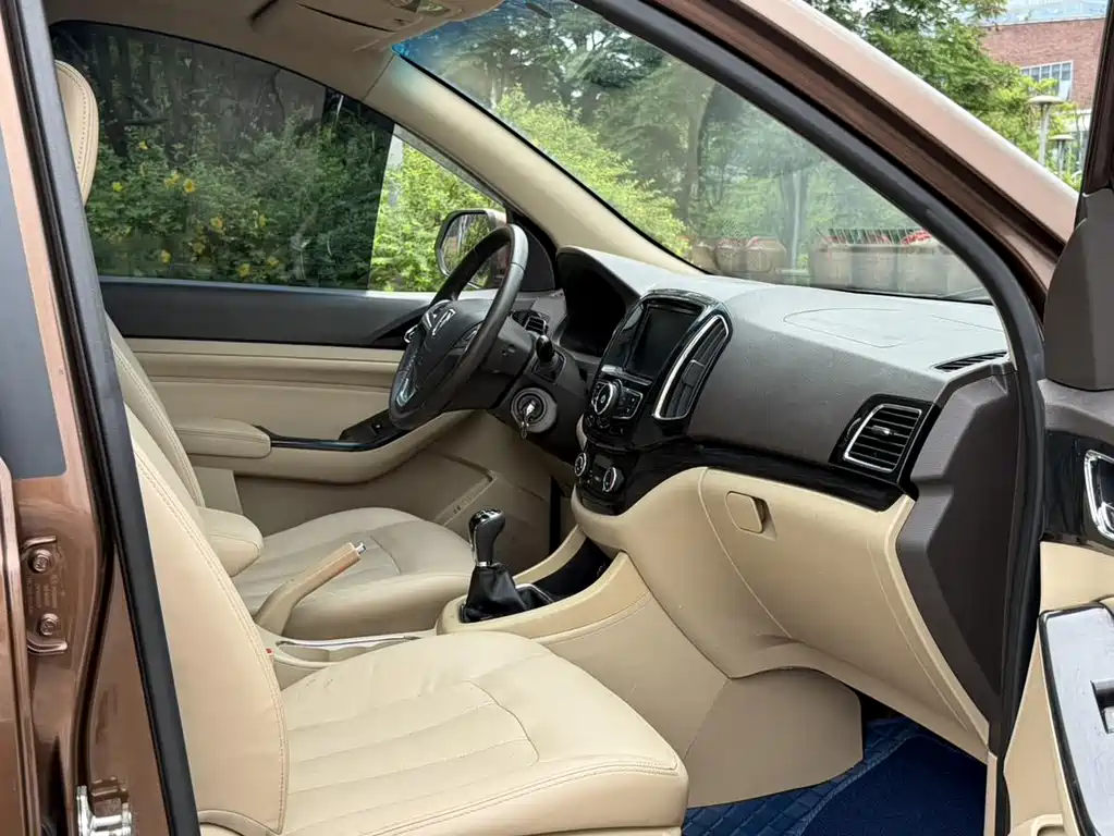 Baojun 730 2016